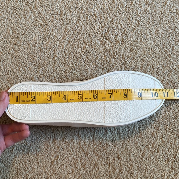 NWOT Old Navy Slip-on Canvas Shoes - Picture 8 of 8